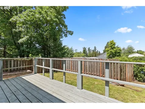 4867 SW Taylors Ferry Road Portland OR 97219