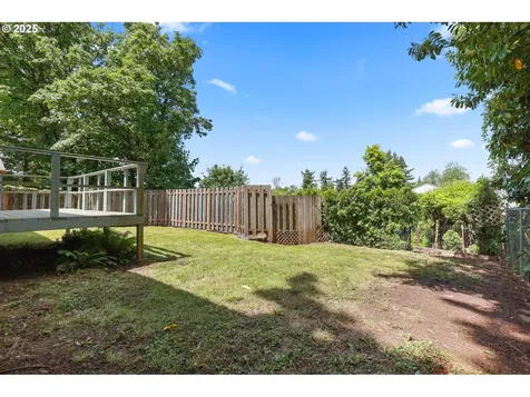 4867 SW Taylors Ferry Road Portland OR 97219