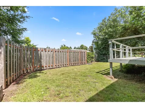 4867 SW Taylors Ferry Road Portland OR 97219