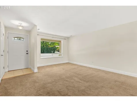 4867 SW Taylors Ferry Road Portland OR 97219