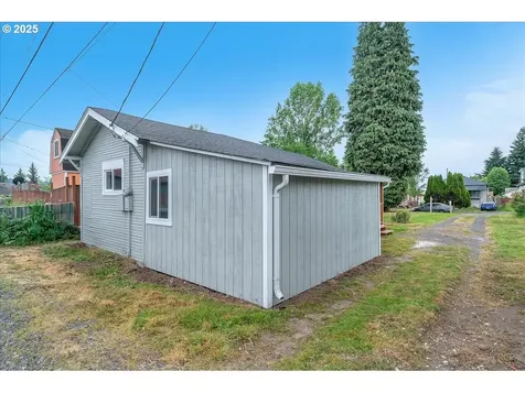328 18th Avenue Longview WA 98632