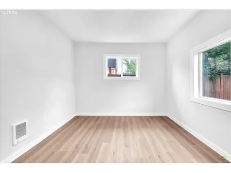 328 18th Avenue Longview WA 98632