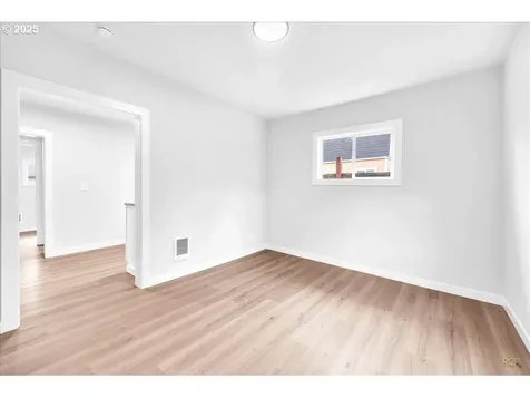 328 18th Avenue Longview WA 98632