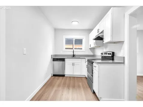328 18th Avenue Longview WA 98632