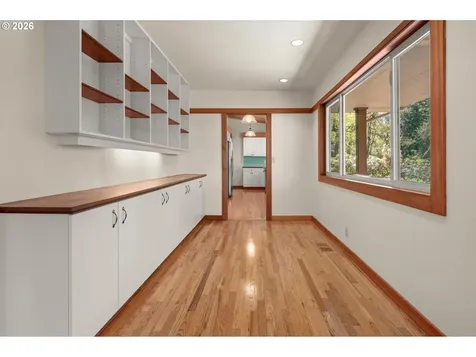 2591 Greentree Road Lake Oswego OR 97034
