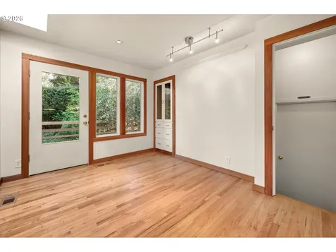 2591 Greentree Road Lake Oswego OR 97034