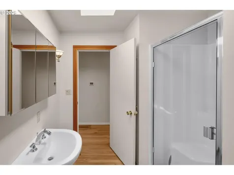 2591 Greentree Road Lake Oswego OR 97034