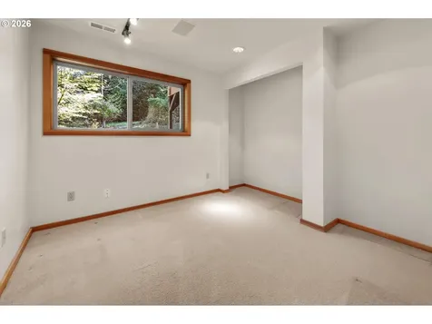 2591 Greentree Road Lake Oswego OR 97034