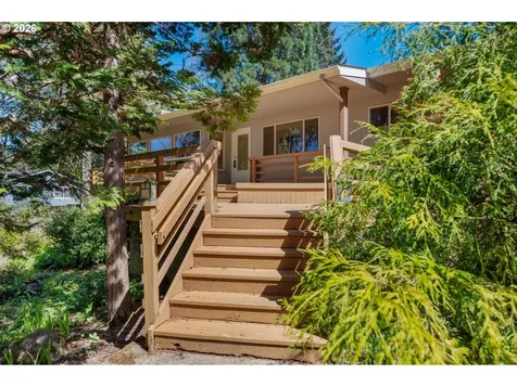 2591 Greentree Road Lake Oswego OR 97034