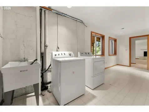 2591 Greentree Road Lake Oswego OR 97034