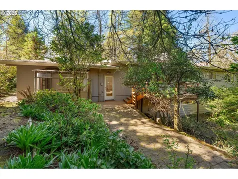 2591 Greentree Road Lake Oswego OR 97034