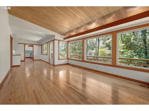 2591 Greentree Road Lake Oswego OR 97034