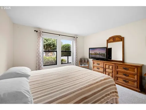 2005 NE 154th Court Portland OR 97230