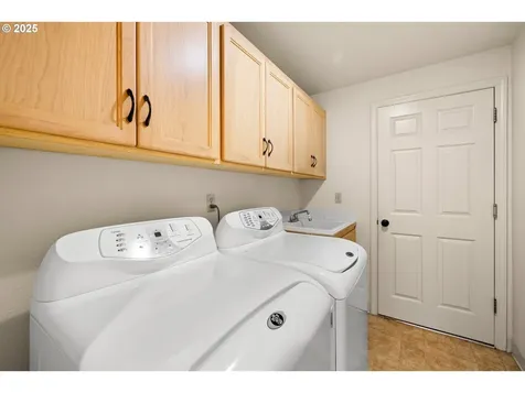 2005 NE 154th Court Portland OR 97230