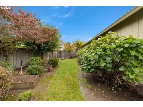 2005 NE 154th Court Portland OR 97230