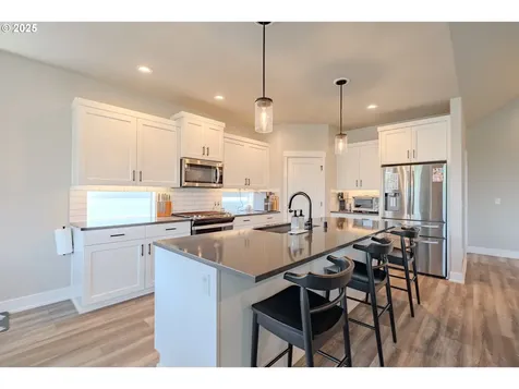 10107 NE 136th Avenue Vancouver WA 98682
