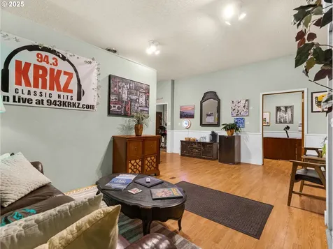 901 Marine Drive Astoria OR 97103