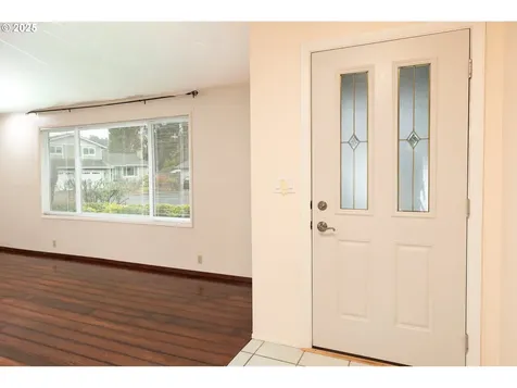 633 Rowan Avenue Springfield OR 97477