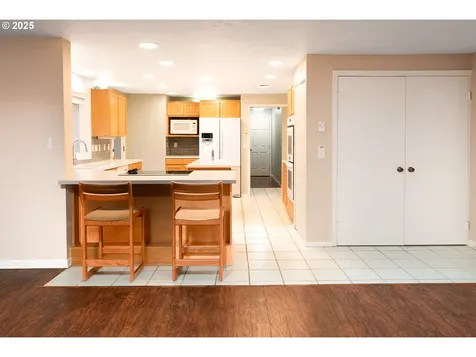 633 Rowan Avenue Springfield OR 97477
