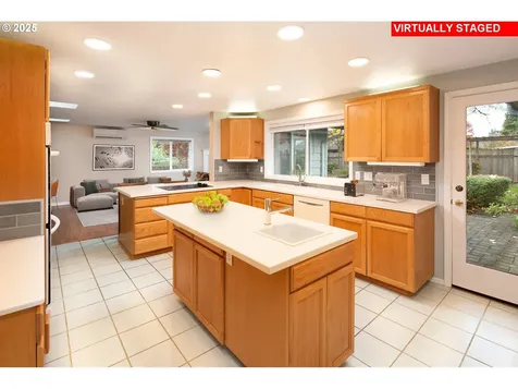 633 Rowan Avenue Springfield OR 97477
