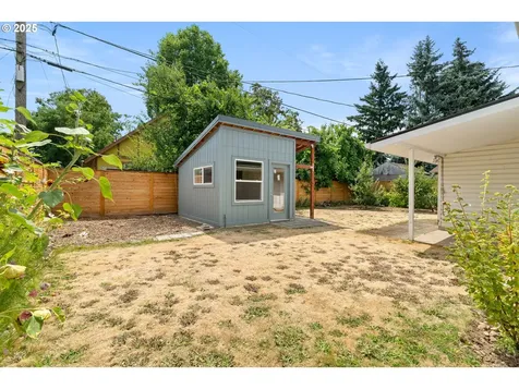8310 NE Humboldt Street Portland OR 97220