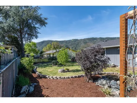 184 Chadwick Lane Myrtle Creek OR 97457