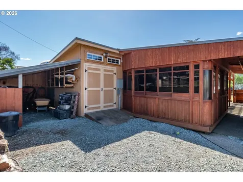 184 Chadwick Lane Myrtle Creek OR 97457