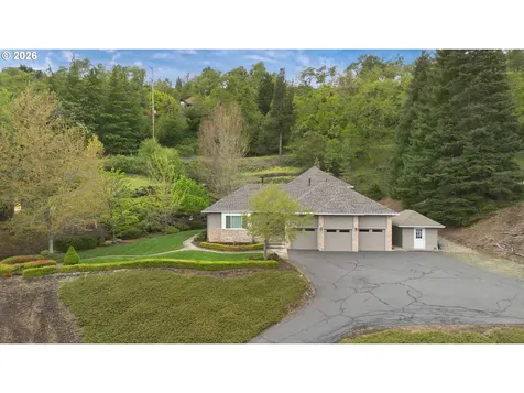 2867 NW Kline Street Roseburg OR 97471