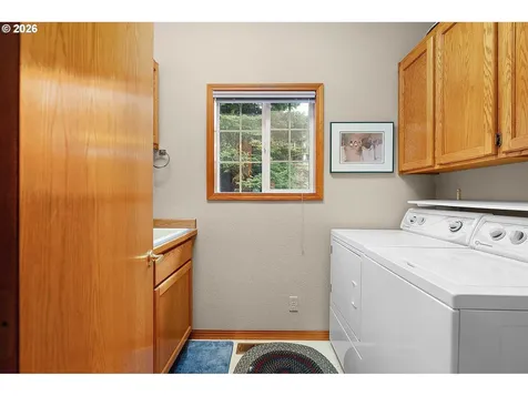 2867 NW Kline Street Roseburg OR 97471