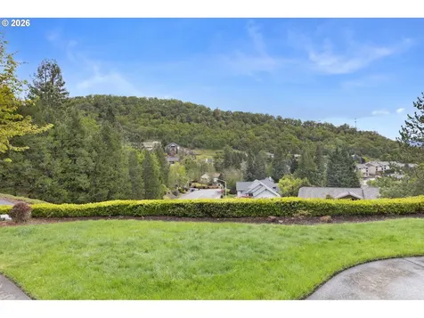 2867 NW Kline Street Roseburg OR 97471