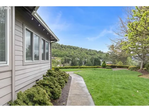 2867 NW Kline Street Roseburg OR 97471