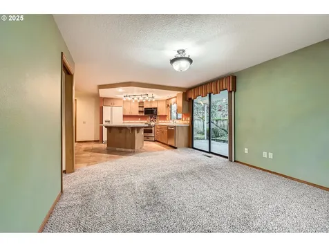 15422 NE Summerplace Drive Portland OR 97230