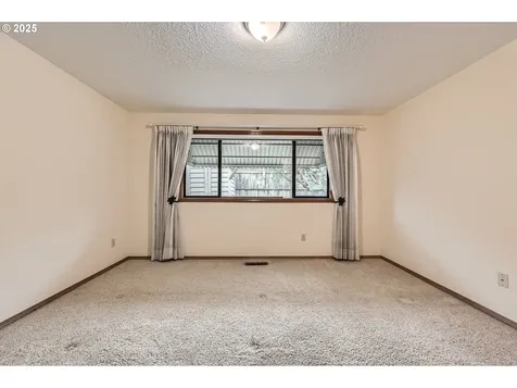 15422 NE Summerplace Drive Portland OR 97230