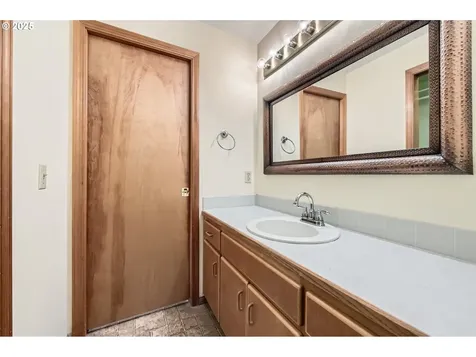 15422 NE Summerplace Drive Portland OR 97230