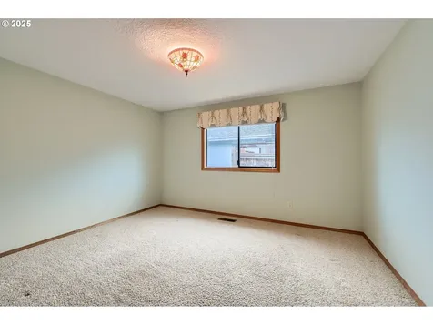15422 NE Summerplace Drive Portland OR 97230