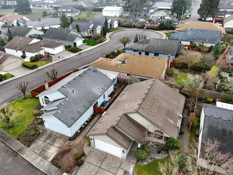 15422 NE Summerplace Drive Portland OR 97230