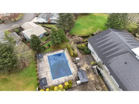 15422 NE Summerplace Drive Portland OR 97230