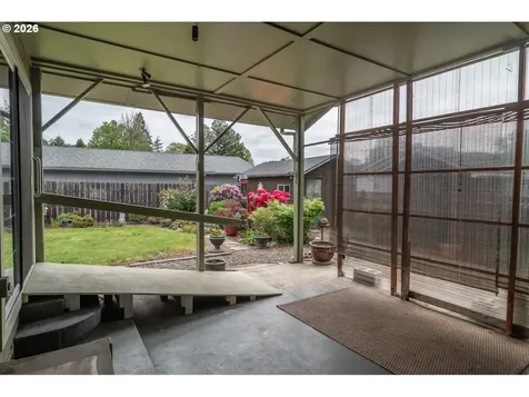 1595 NW Rachel Avenue Roseburg OR 97471