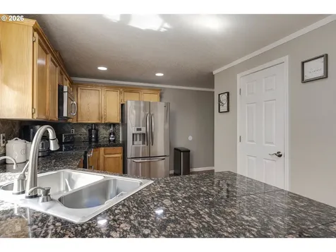 5911 NE 54th Street Vancouver WA 98661