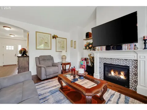 2177 A Street Hubbard OR 97032