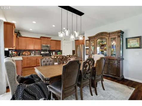 2177 A Street Hubbard OR 97032