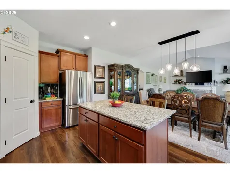 2177 A Street Hubbard OR 97032