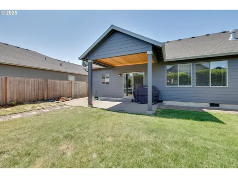 2177 A Street Hubbard OR 97032