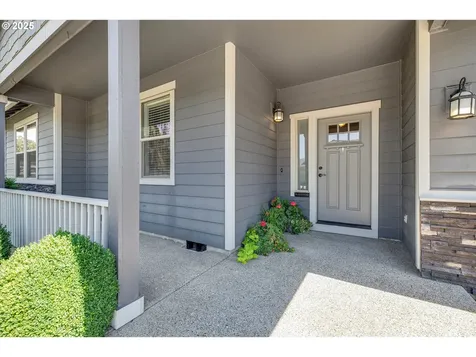 2177 A Street Hubbard OR 97032