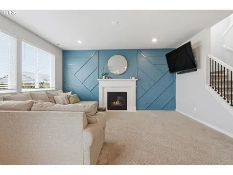 1035 Marie Street Mt. Angel OR 97362