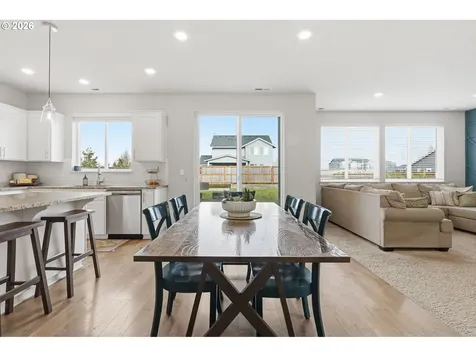 1035 Marie Street Mt. Angel OR 97362