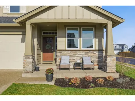 1035 Marie Street Mt. Angel OR 97362