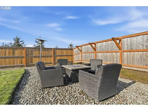 1035 Marie Street Mt. Angel OR 97362