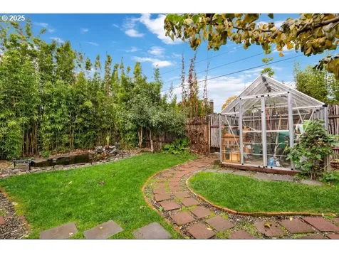 308 W 33rd Street Vancouver WA 98660