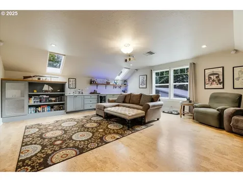 22795 NE Hidden Springs Road Dundee OR 97115